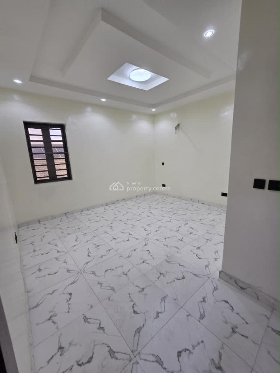 Exquisitely Built 4-bedroom Duplex with Bq in a Secure Estate Gbagada, Exquisitely Built 4-bedroom Duplex with Bq in a Secure Estate Gbagada, Gbagada, Lagos, Semi-detached Duplex for Sale