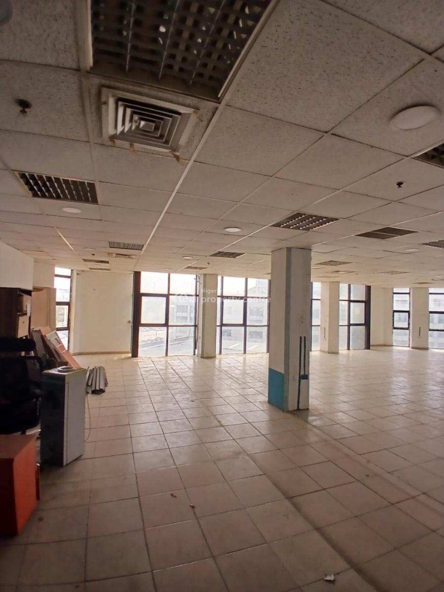 150sqms Serviced Office Space with Acs , Elevator & Central Generator, Central Business District, Abuja, Office Space for Rent
