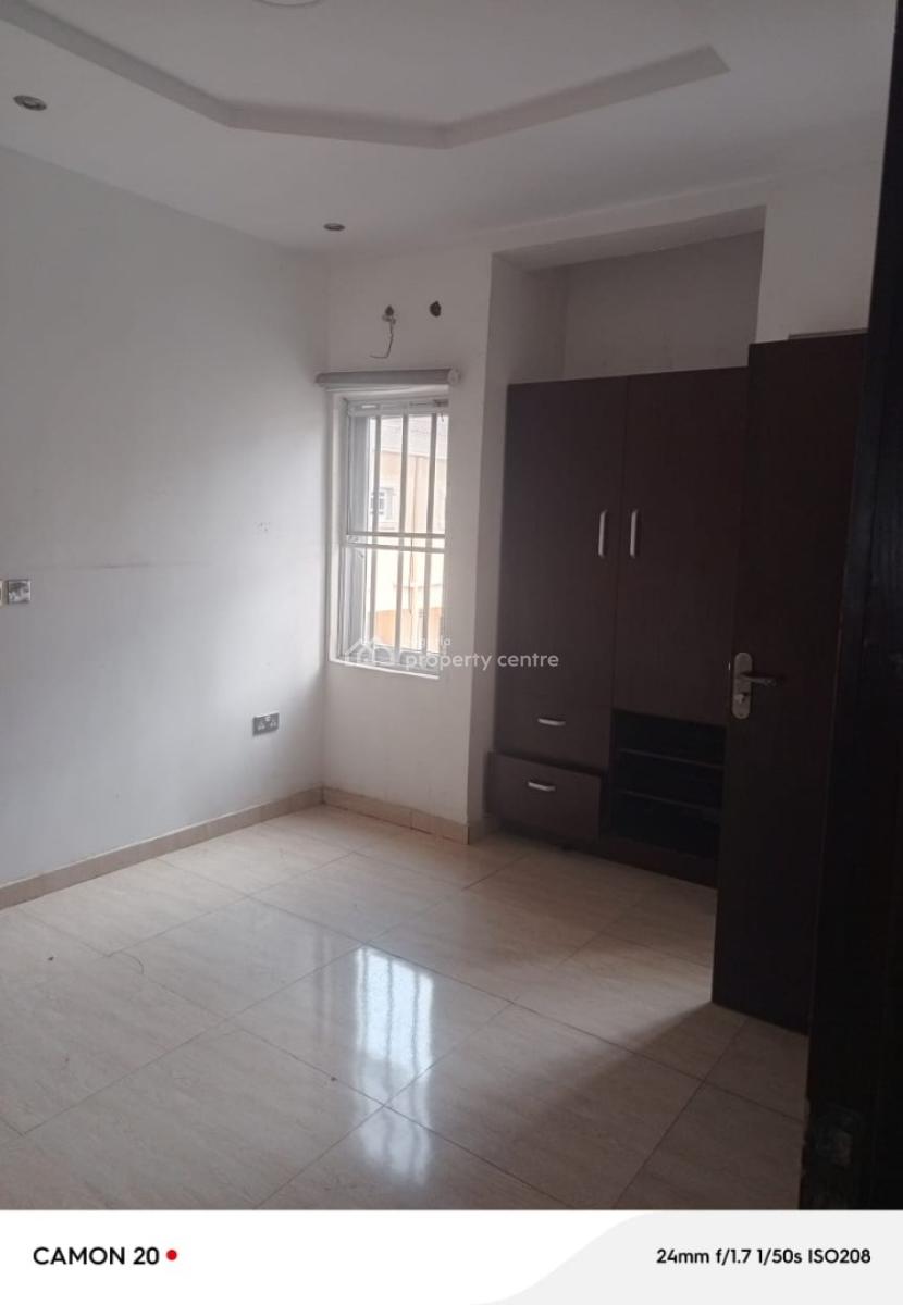 Specious 3 Bedroom Flat, Platinum Way, Ikate, Lekki, Lagos, Flat / Apartment for Rent