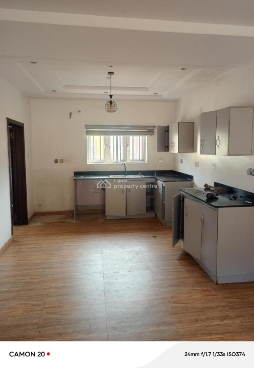 Specious 3 Bedroom Flat, Platinum Way, Ikate, Lekki, Lagos, Flat / Apartment for Rent
