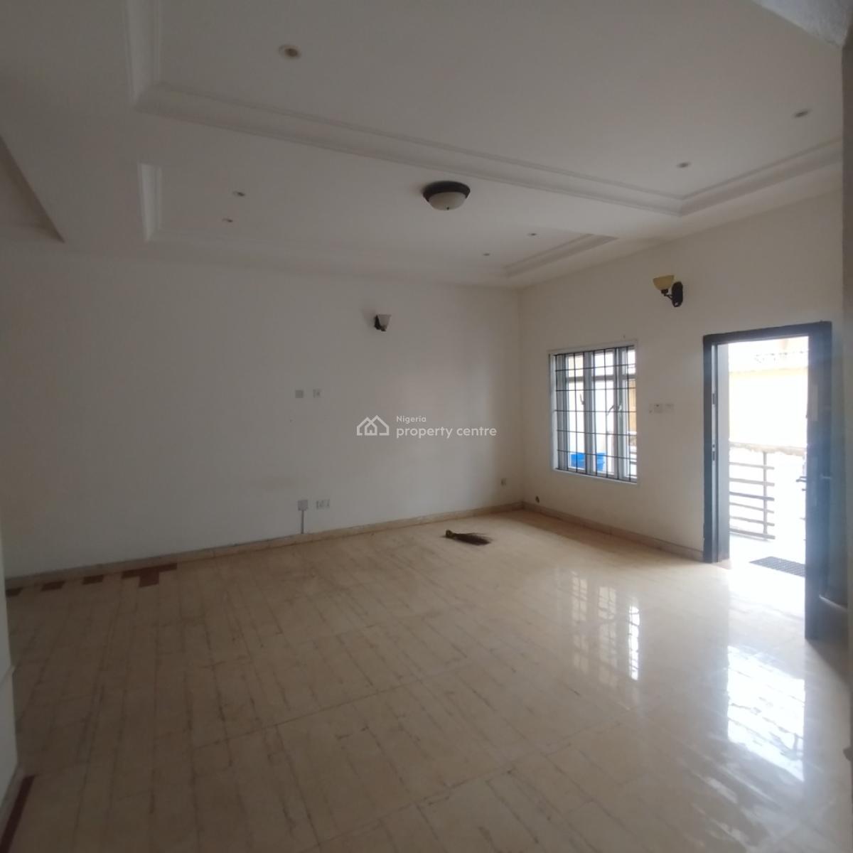Nice 2 Bedroom Flat, Ikota Villa, Lekki Expressway, Lekki, Lagos, Flat / Apartment for Rent