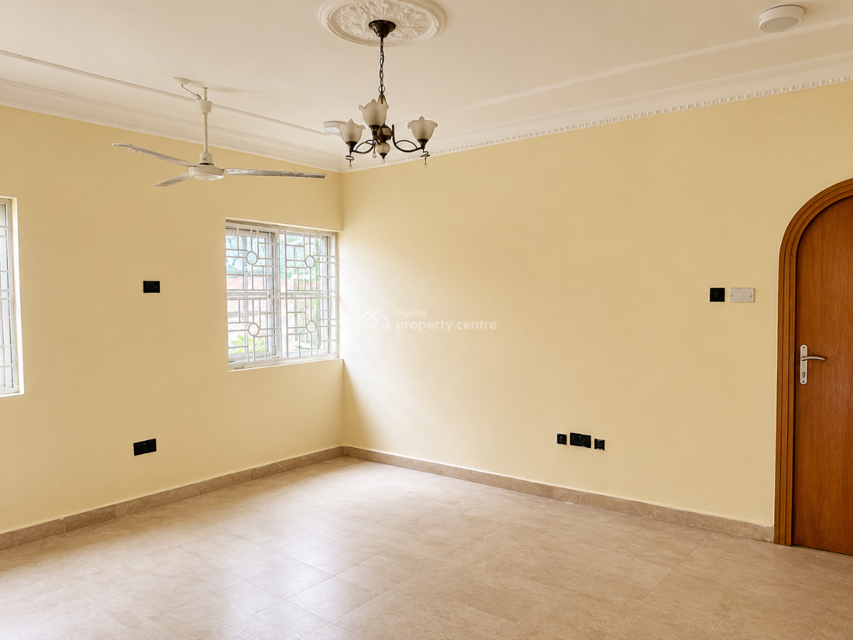 5 Bedroom Semi-detached Commercial Property, Lekki Phase 1, Lekki, Lagos, Commercial Property for Rent