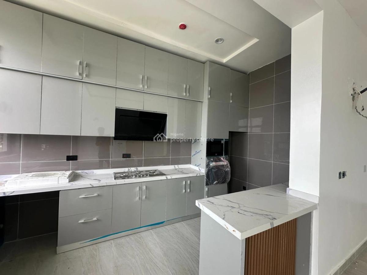 Exquisitely Finished 2bedroom Apartment in Lekki-phase-1, Off Admiralt, Lekki Phase 1, Lekki, Lagos, Flat / Apartment for Rent