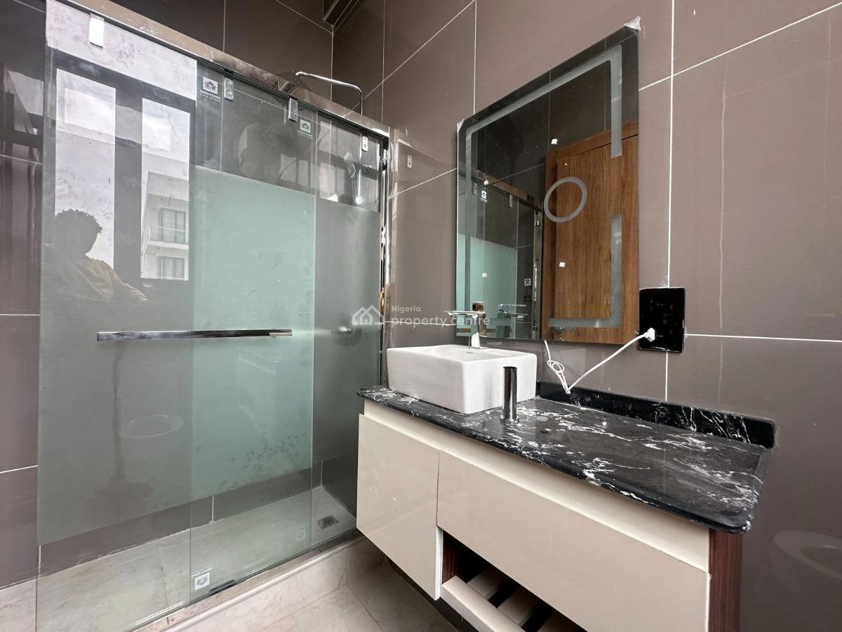 Exquisitely Finished 2bedroom Apartment in Lekki-phase-1, Off Admiralt, Lekki Phase 1, Lekki, Lagos, Flat / Apartment for Rent