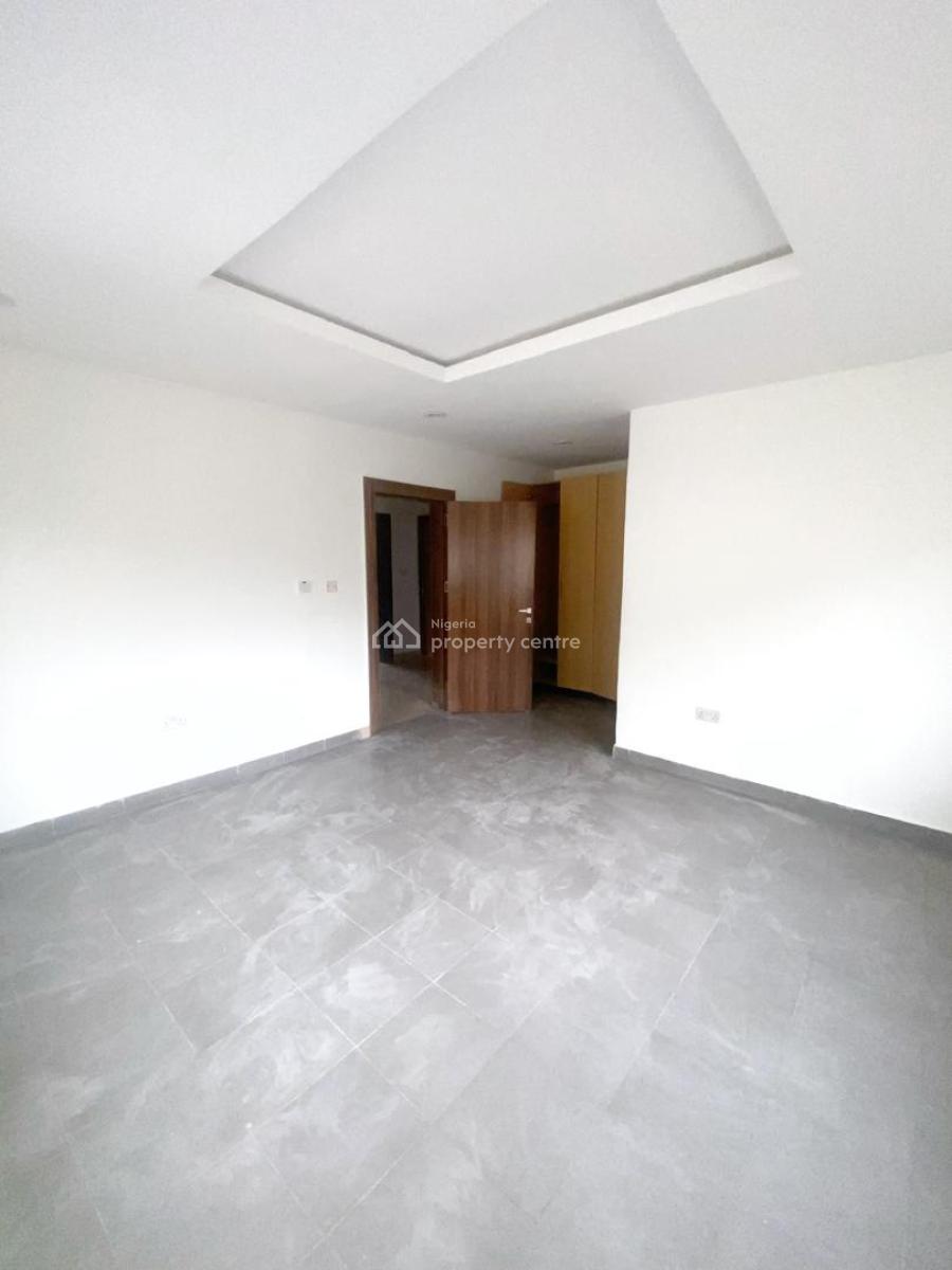 3 Bedroom Apartment, Gra Phase 1, Magodo, Lagos, Flat / Apartment for Rent