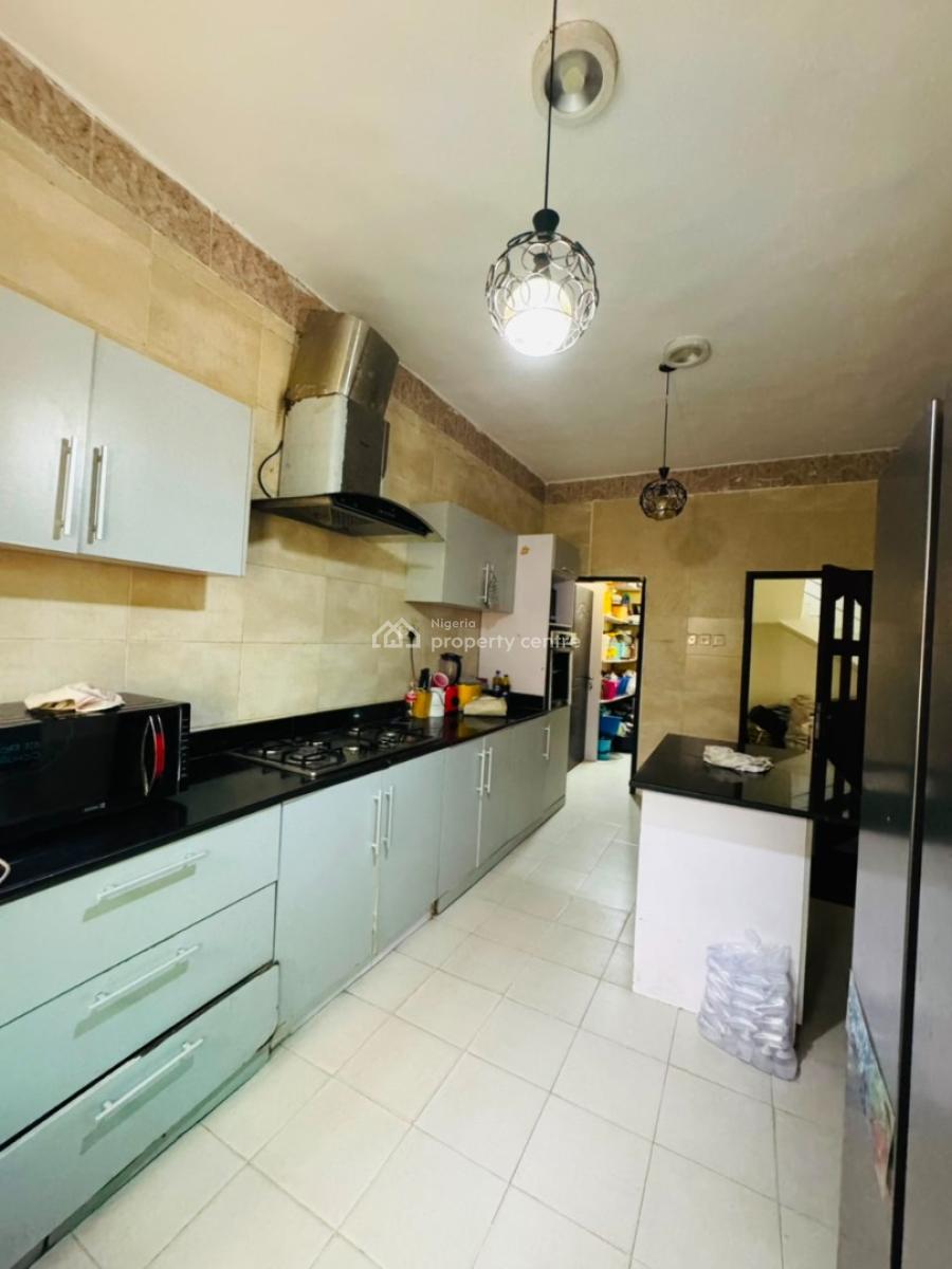 Beautifully Finished 4-bedroom Self-compound Duplex with Bq, Chevron, Lekki, Lagos, Detached Duplex for Sale