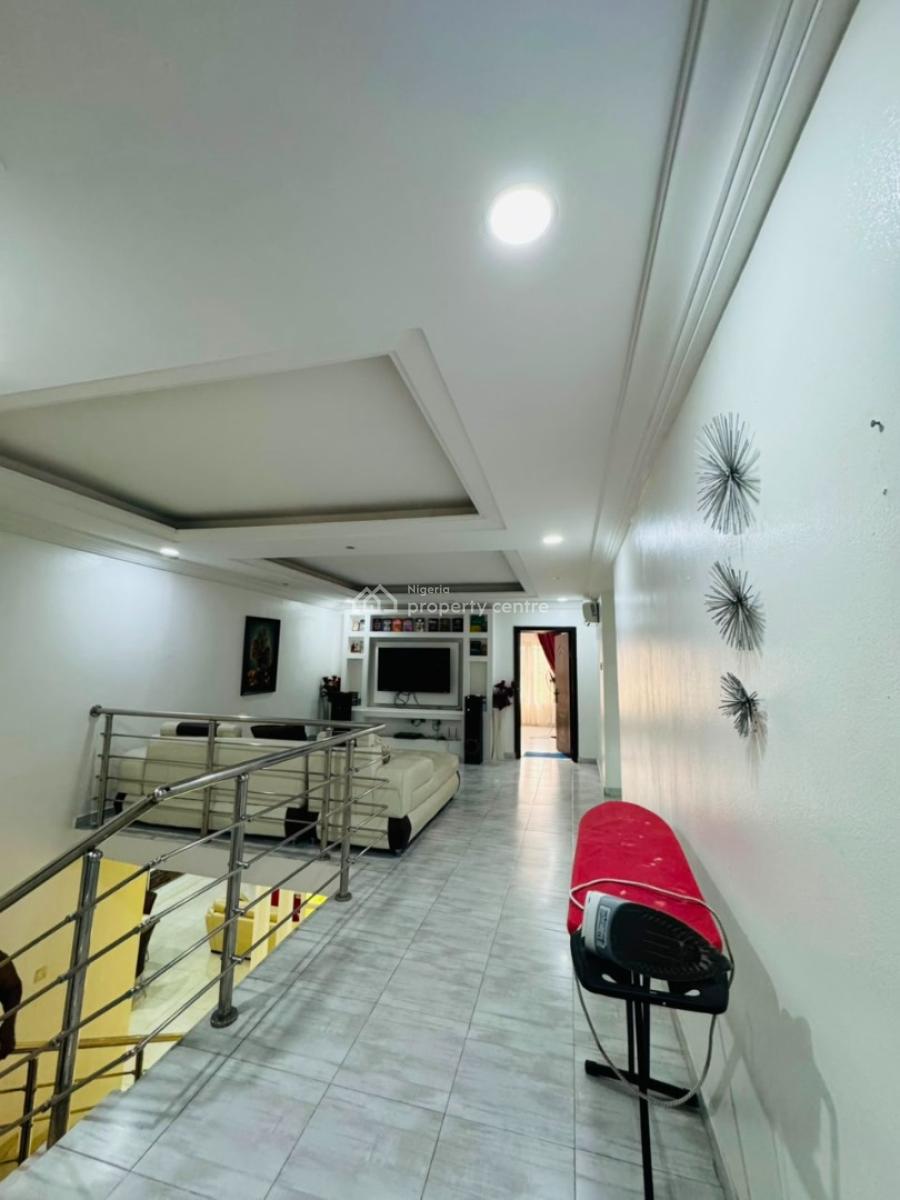 Beautifully Finished 4-bedroom Self-compound Duplex with Bq, Chevron, Lekki, Lagos, Detached Duplex for Sale