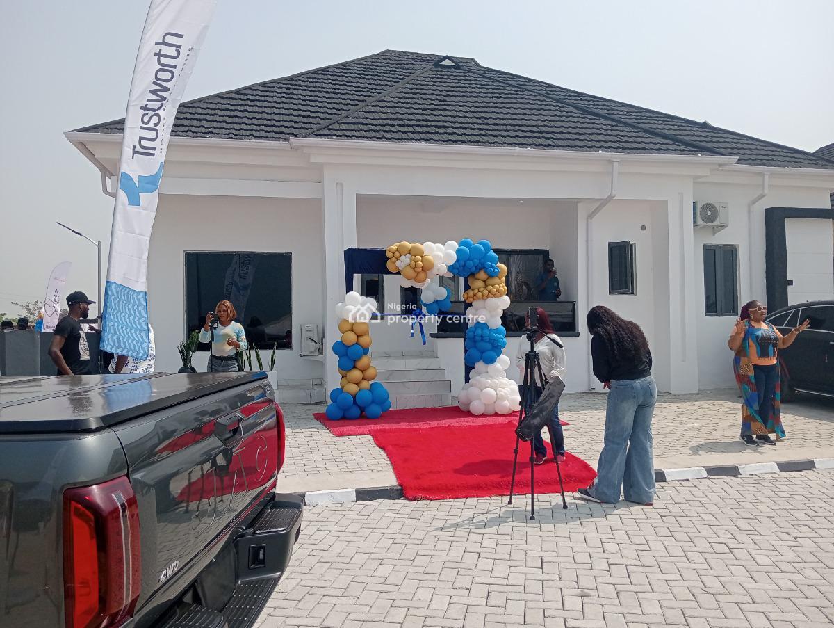4bedrooms Bungalow with Bq, Within a Very Secure Estate and Environment, Eleranigbe, Ibeju Lekki, Lagos, Detached Bungalow for Sale