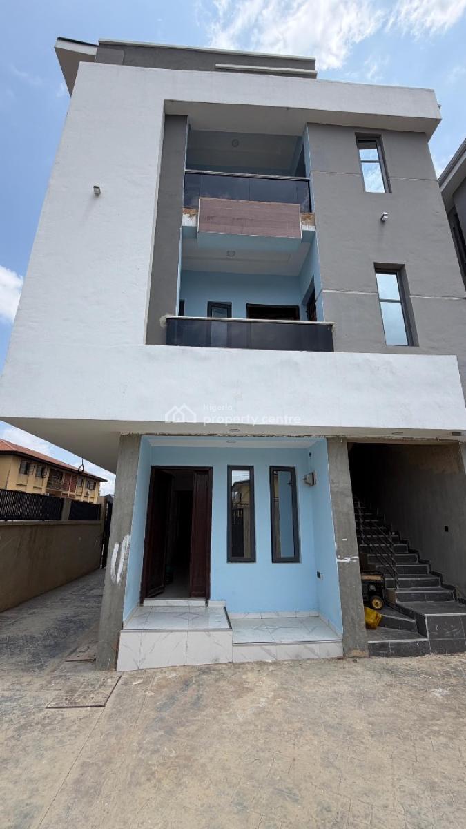 2 Bedroom Apartment, Gbagada, Gbagada, Lagos, Flat / Apartment for Sale