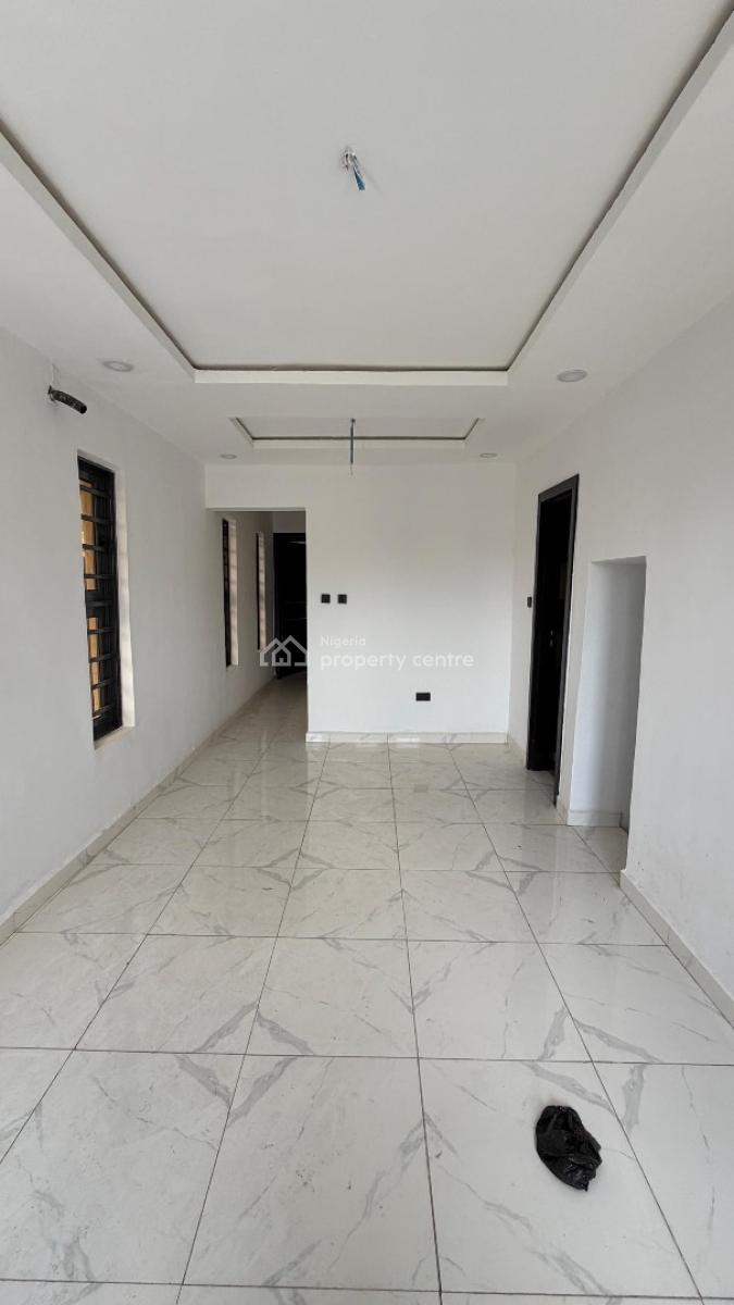 2 Bedroom Apartment, Gbagada, Gbagada, Lagos, Flat / Apartment for Sale