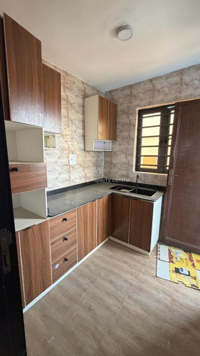 2 Bedroom Apartment, Gbagada, Gbagada, Lagos, Flat / Apartment for Sale