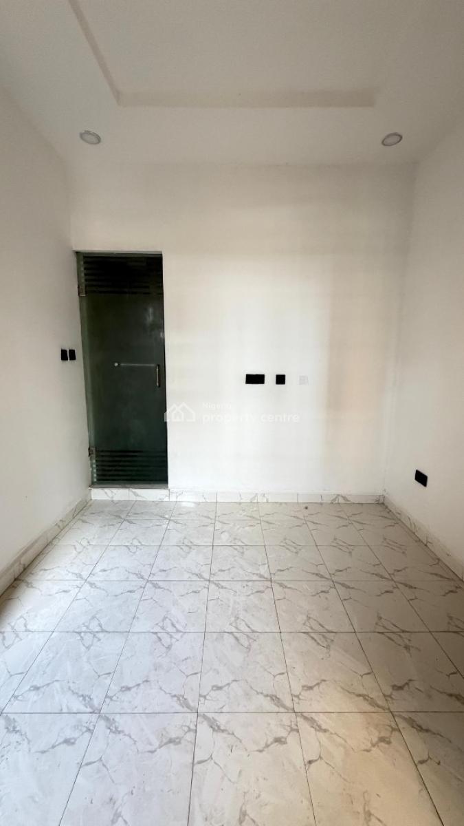 2 Bedroom Apartment, Gbagada, Gbagada, Lagos, Flat / Apartment for Sale