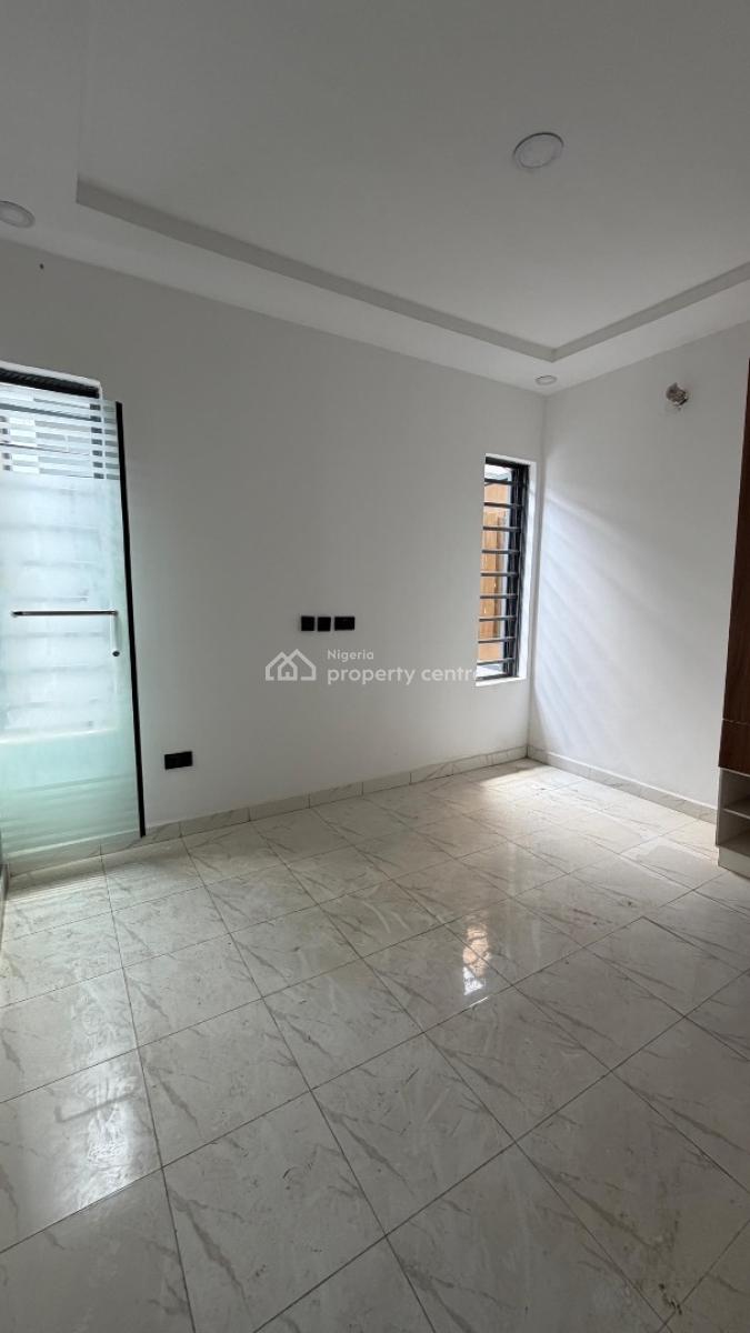 2 Bedroom Apartment, Gbagada, Gbagada, Lagos, Flat / Apartment for Sale