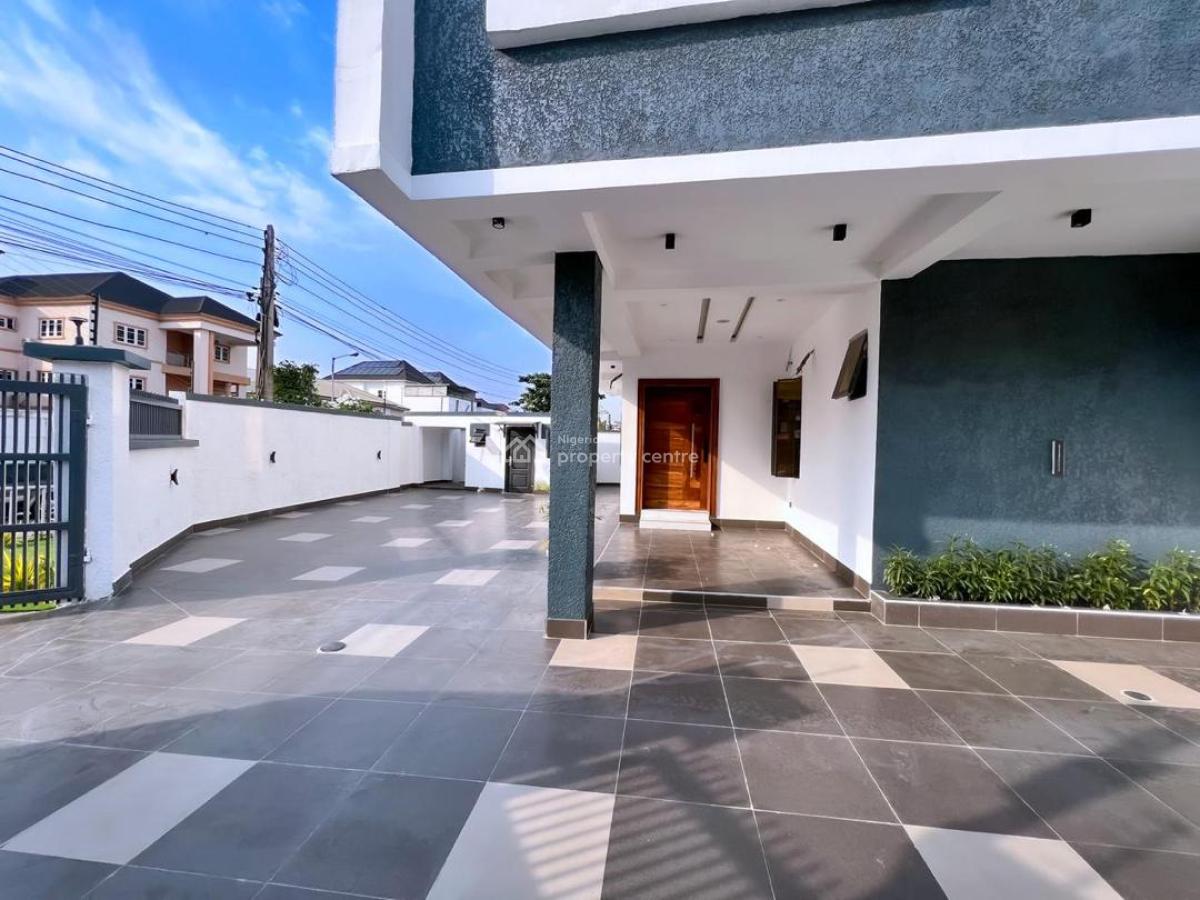 4 Units of Luxury 4-bedroom Semi-detached Terraces with a Room Bq, Lekki Phase 1, Lagos State., Lekki Phase 1, Lekki, Lagos, Terraced Duplex for Sale