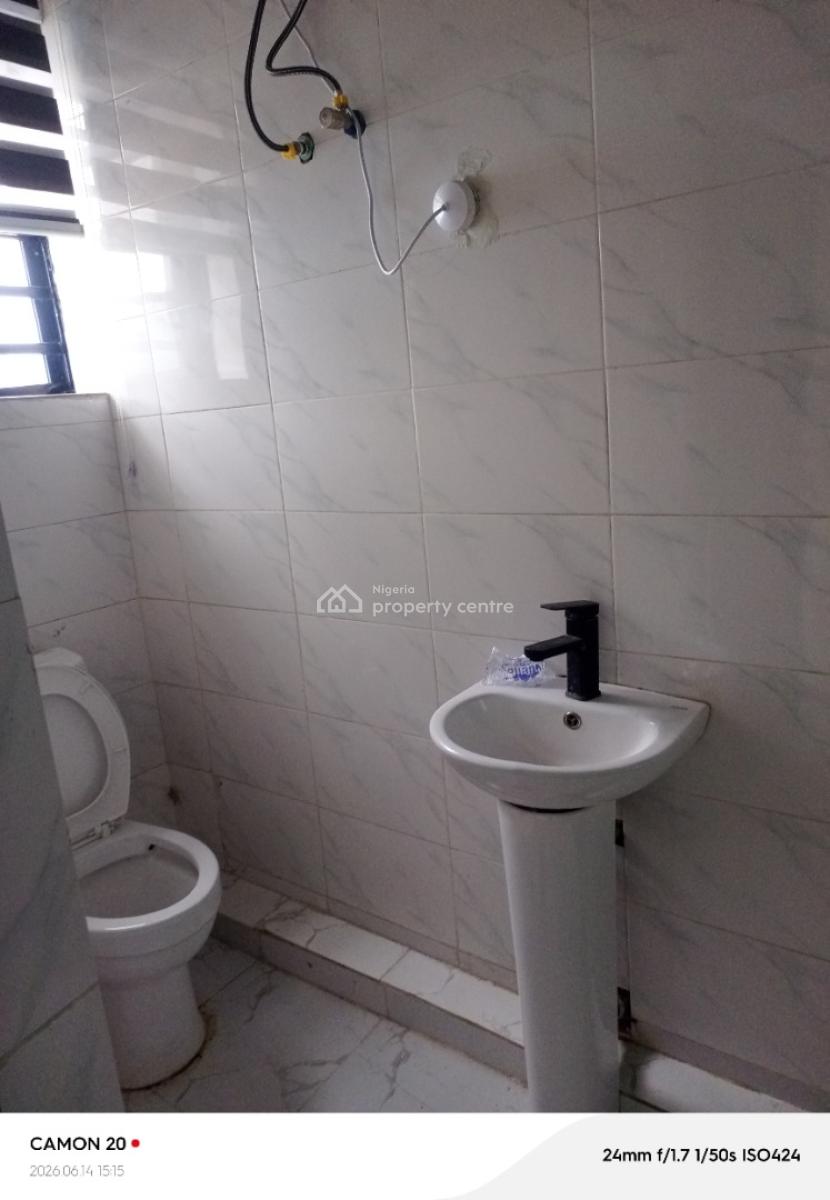 a Spacious 2bed in Apartment in a Secure Estate, Close to The Road, Royal Palm Will Estate, Badore Ajah, Badore, Ajah, Lagos, Flat / Apartment for Rent