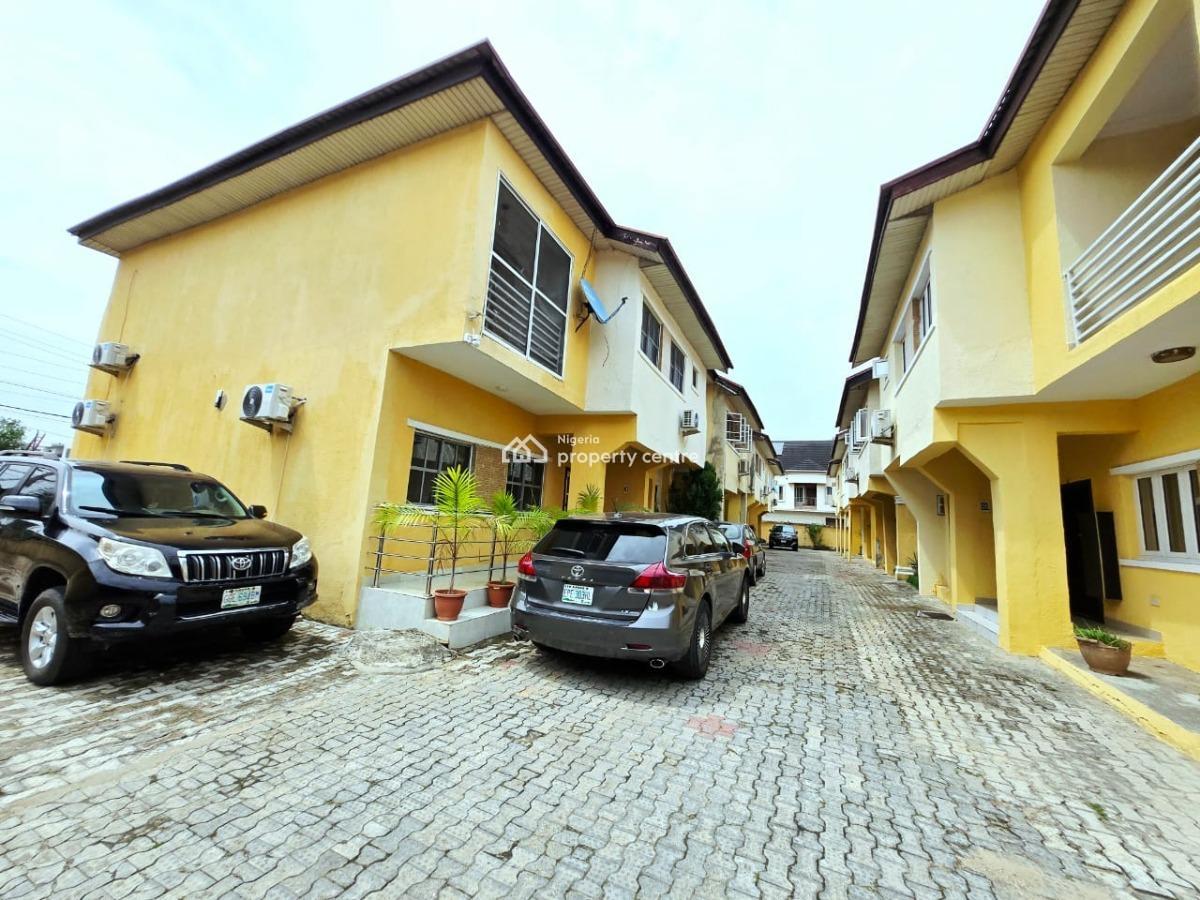 Luxury 3 Bedrooms, Osapa London, Lekki, Lagos, Terraced Duplex for Sale