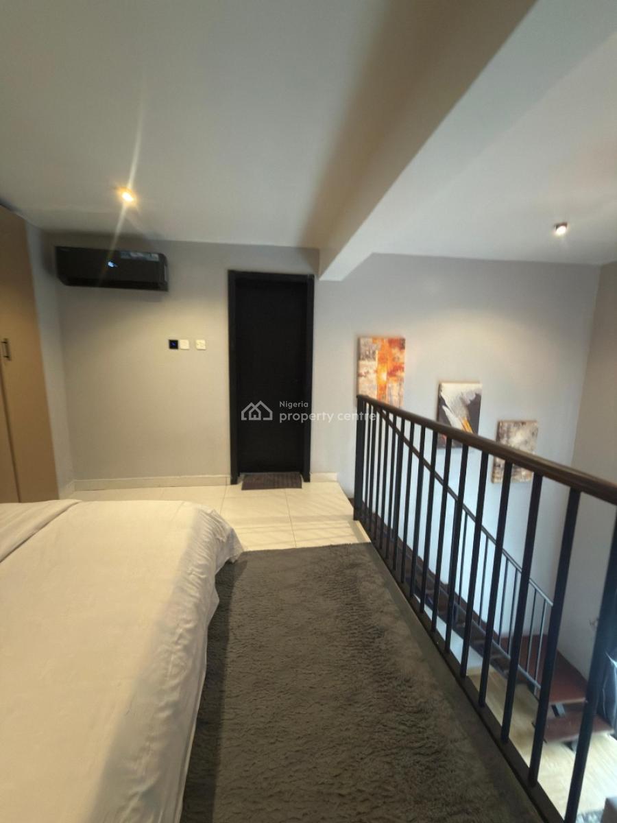 Luxury 1-bedroom Apartment with Rooftop Views, Yaba, Yaba, Lagos, Flat / Apartment Short Let