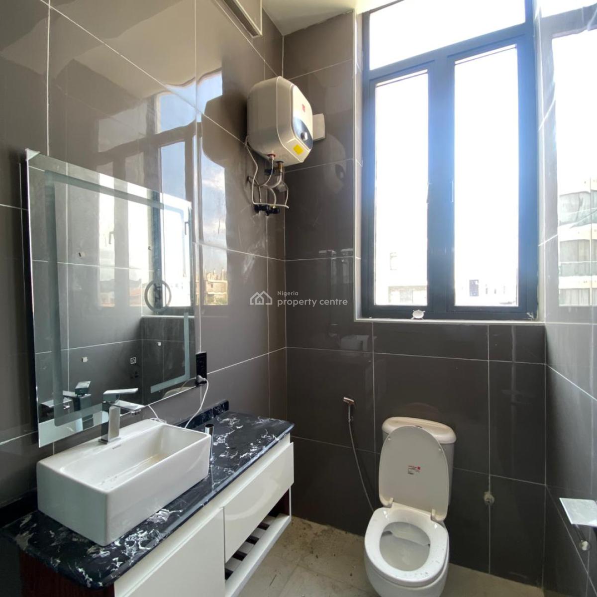 Newly Built & Spacious 2 Bedroom Apartment, Lekki Phase 1, Lekki, Lagos, Flat / Apartment for Rent