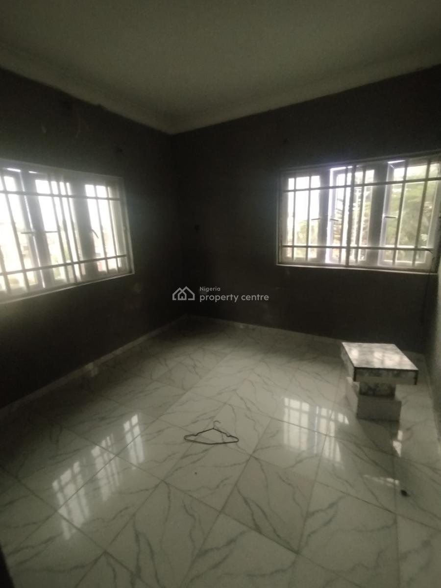 Luxury 3 Bedroom Apartment Upstairs, Marshy Hill Estate, Ajah, Lagos, Flat / Apartment for Rent