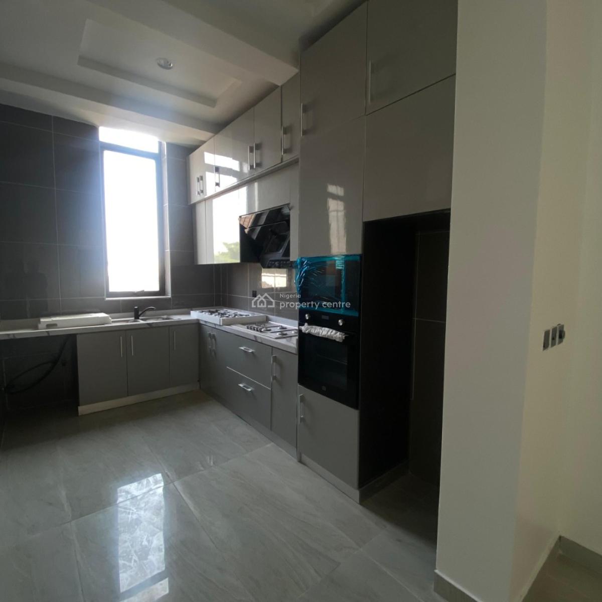 Newly Built & Spacious 2 Bedroom Apartment, Lekki Phase 1, Lekki, Lagos, Flat / Apartment for Rent