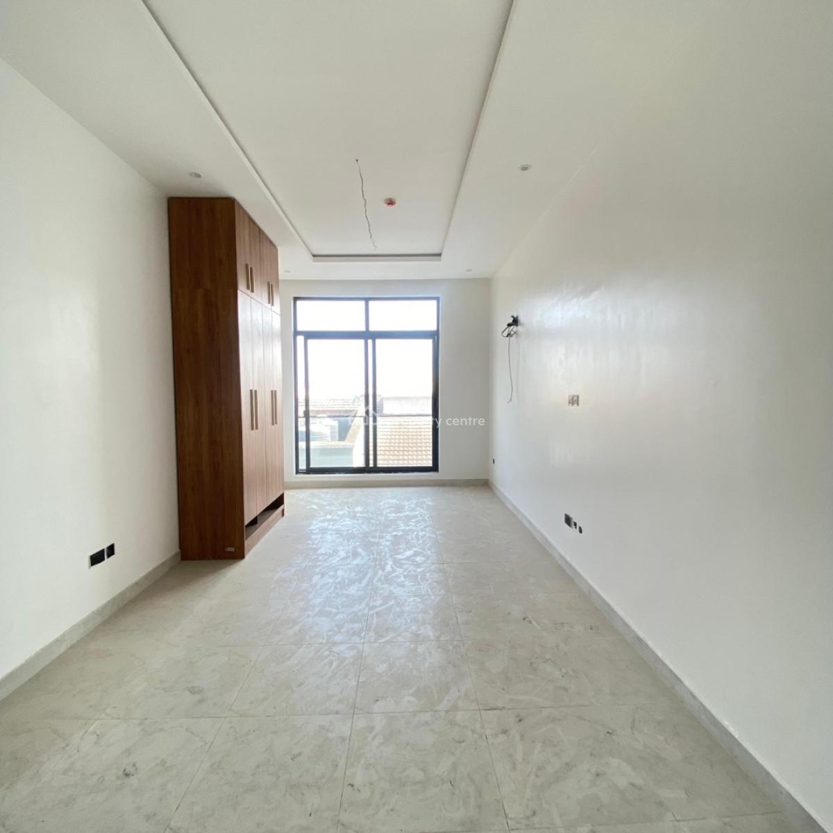 Newly Built & Spacious 2 Bedroom Apartment, Lekki Phase 1, Lekki, Lagos, Flat / Apartment for Rent