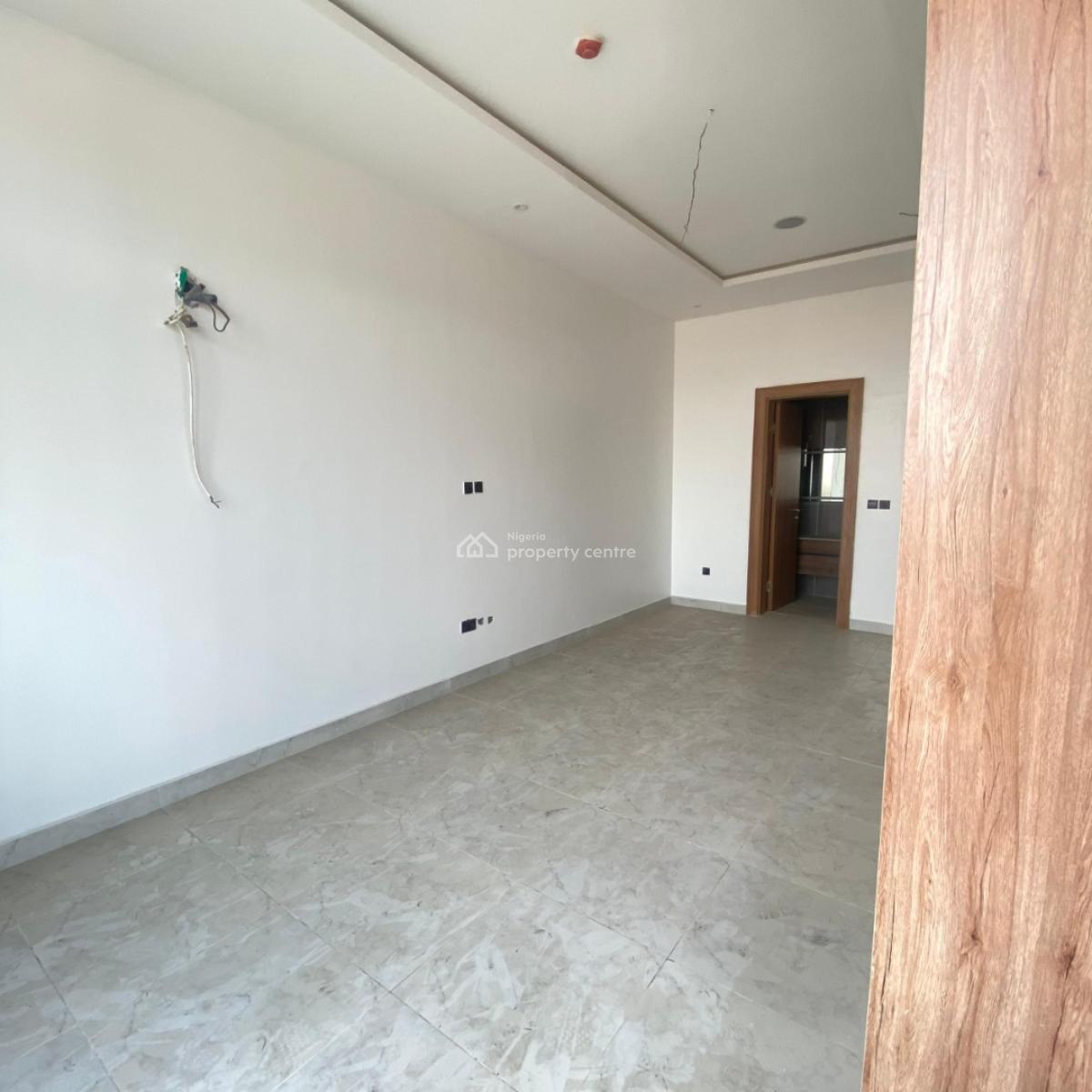 Newly Built & Spacious 2 Bedroom Apartment, Lekki Phase 1, Lekki, Lagos, Flat / Apartment for Rent