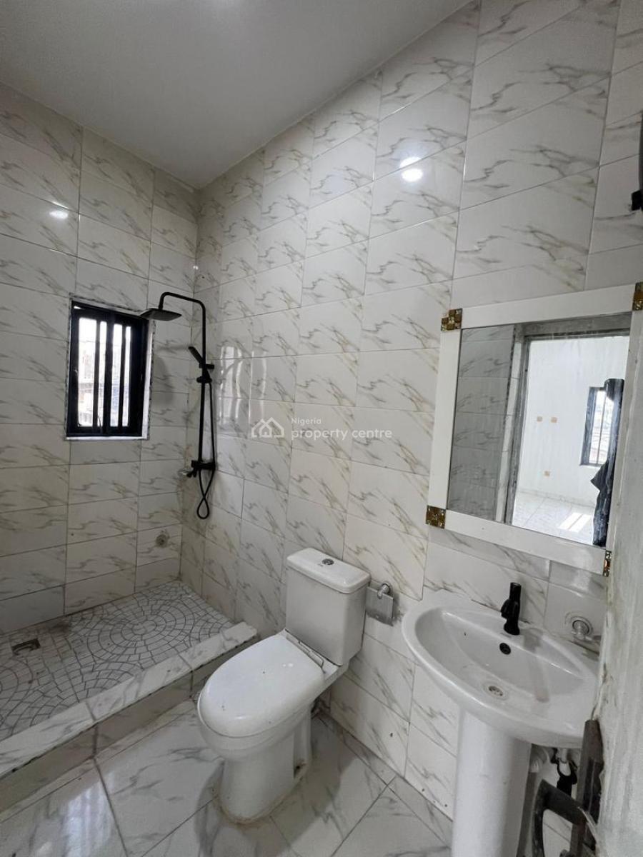 Spacious & Spacious 2 Bedroom Apartment, Ilasan, Lekki, Lagos, Flat / Apartment for Rent
