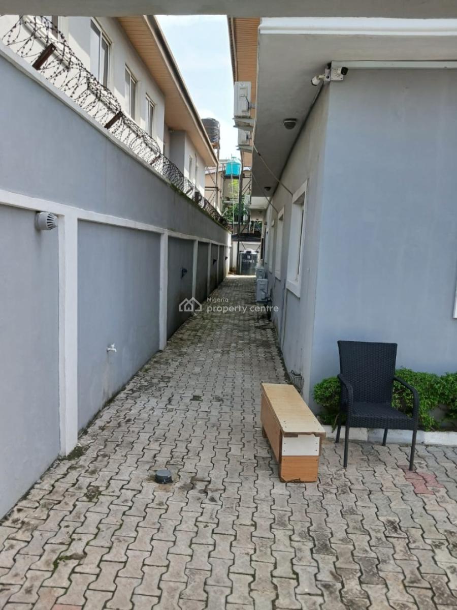 a 5 Bedroom  Duplex with a Room Bq, Lekki Phase 1, Lekki, Lagos, Detached Duplex for Sale