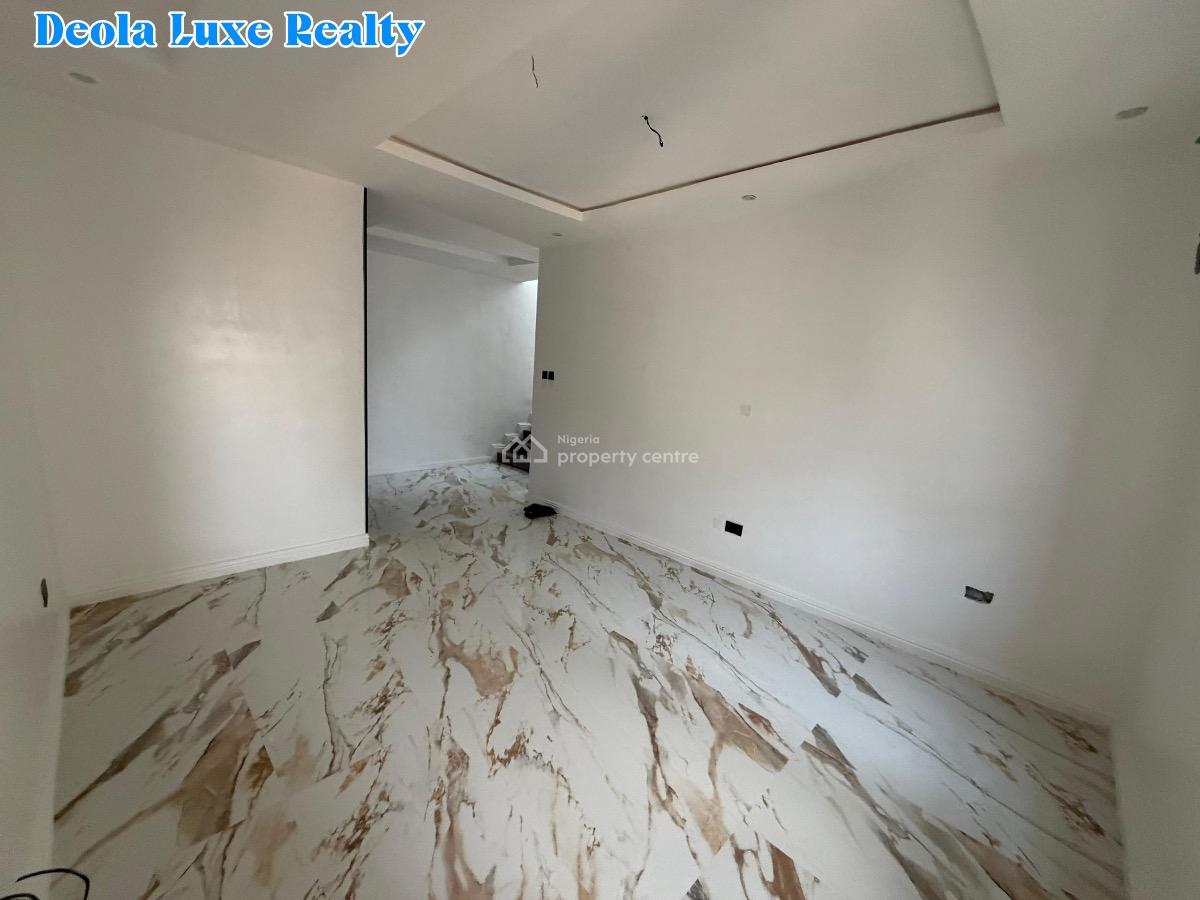 4 Bedroom Terraced Duplex( Brief Ready), Ologolo, Lekki, Lagos, Terraced Duplex for Sale
