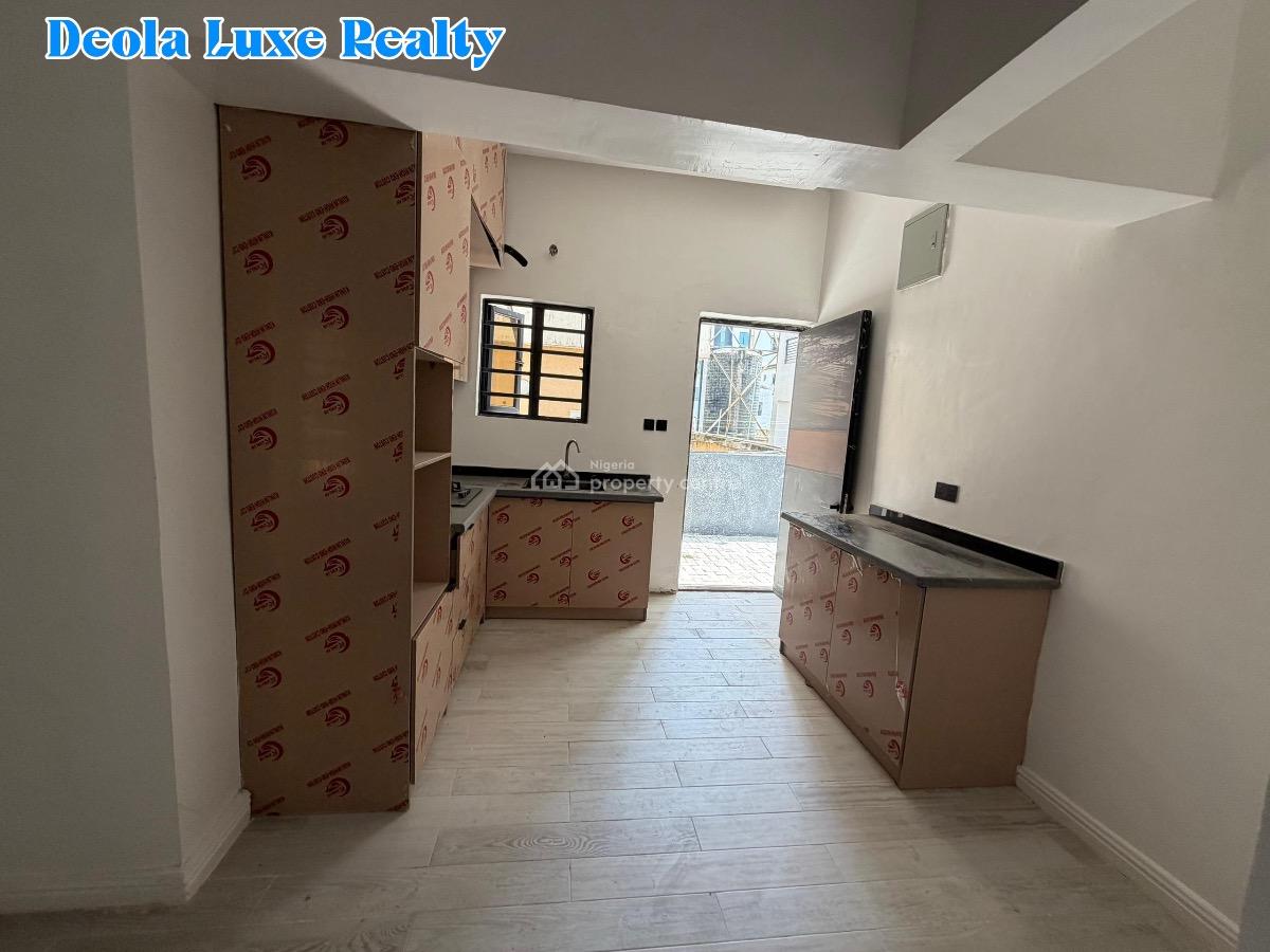 4 Bedroom Terraced Duplex( Brief Ready), Ologolo, Lekki, Lagos, Terraced Duplex for Sale