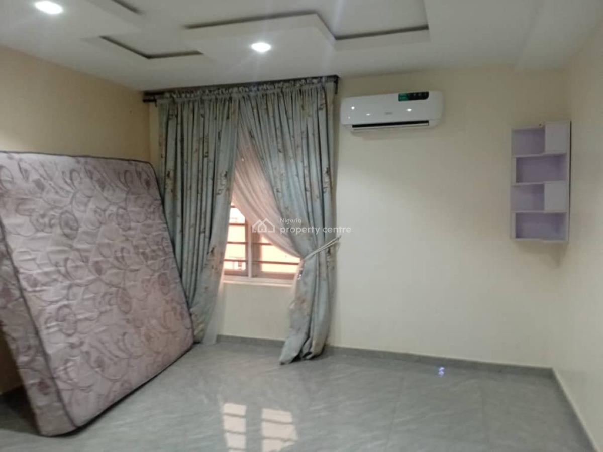 Furnished and Serviced 4 Bedroom Terraced Duplex with 1 Room Bq, Guzape District, Abuja, Terraced Duplex for Rent