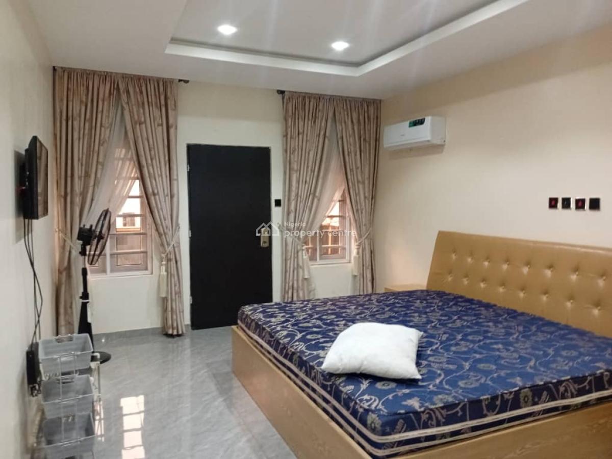 Furnished and Serviced 4 Bedroom Terraced Duplex with 1 Room Bq, Guzape District, Abuja, Terraced Duplex for Rent