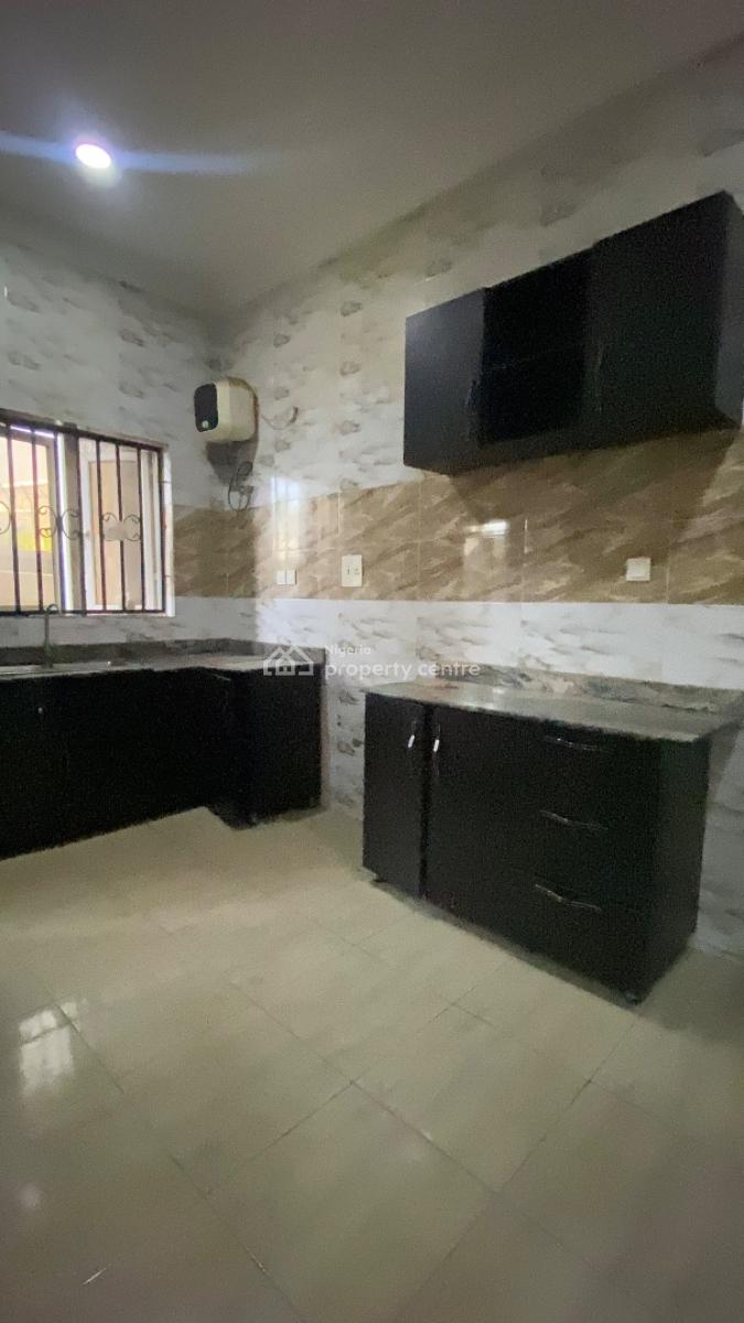 Neatly Built 2 Bedroom Flat, Jahi Gilmore, Jahi, Abuja, Flat / Apartment for Rent
