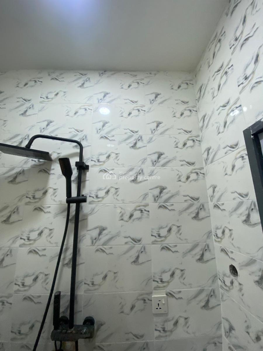 Brand New Two Bedroom Apartment, Muniru Estate Ogombo Off Peaceland, Ajah, Lagos, Flat / Apartment for Rent