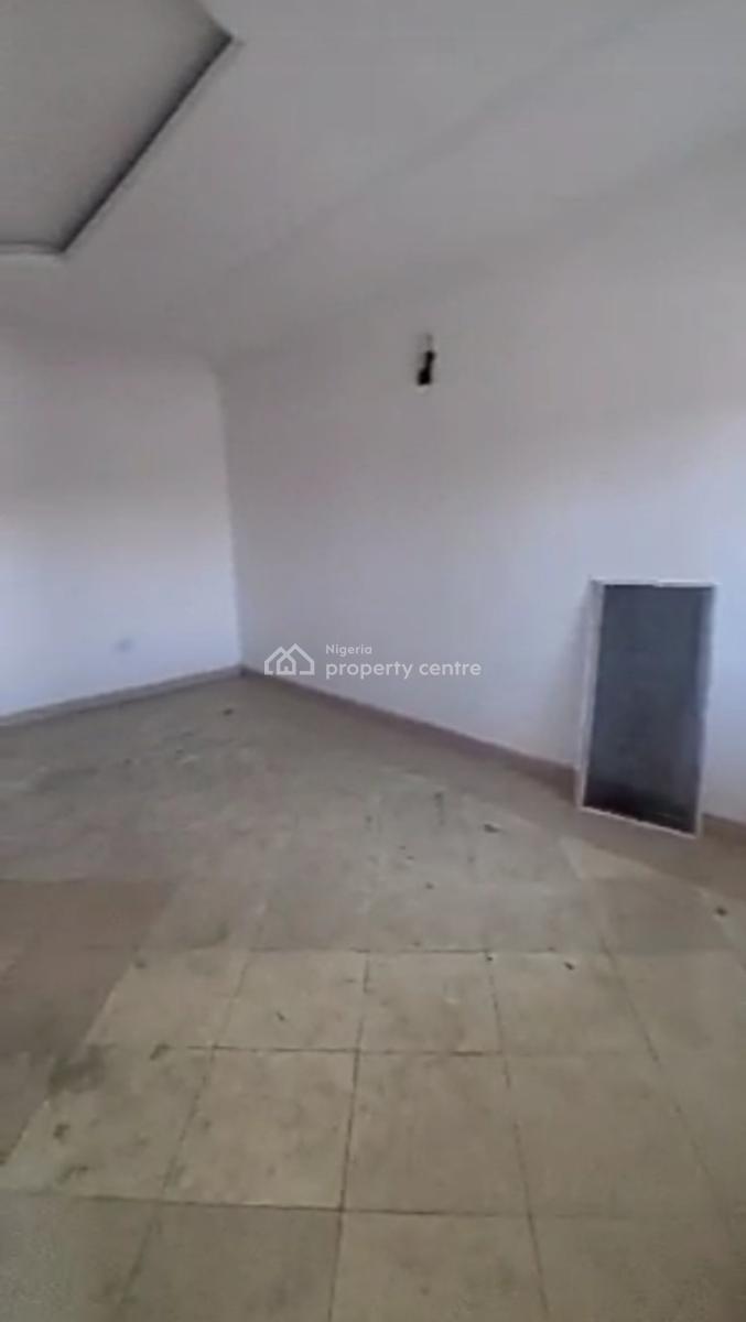 Spacious Bedroom Inside a Shared 3 Bedroom Apartment, Lekki Scheme 2 Extension Connecting Mobile Rd, Ilaje, Ajah, Lagos, Self Contain (single Rooms) for Rent