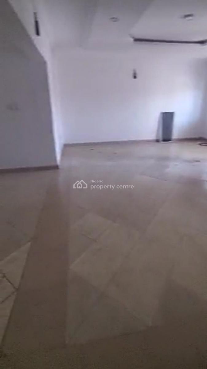 Spacious Bedroom Inside a Shared 3 Bedroom Apartment, Lekki Scheme 2 Extension Connecting Mobile Rd, Ilaje, Ajah, Lagos, Self Contain (single Rooms) for Rent