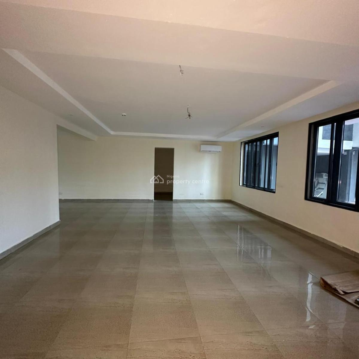 Spacious 3 Bedroom Apartment Ground Floor, Lekki Phase 1, Lekki, Lagos, House for Sale