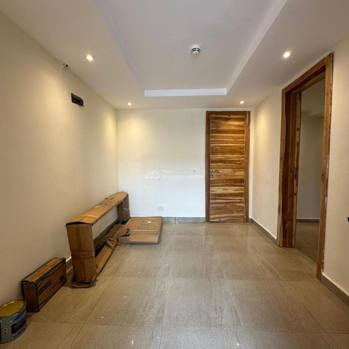 Spacious 3 Bedroom Apartment Ground Floor, Lekki Phase 1, Lekki, Lagos, House for Sale