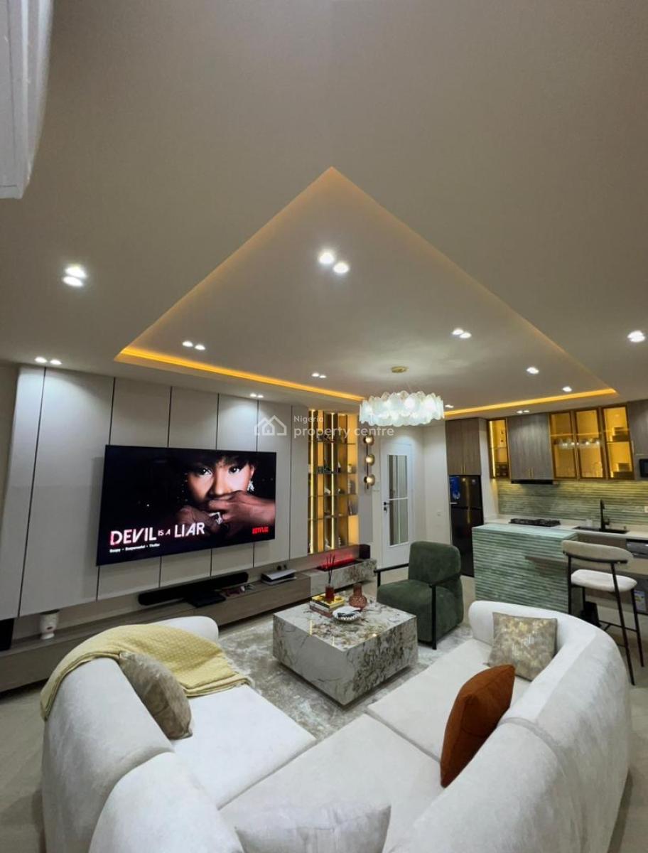 Stylish 2-bedroom Executive Apartment with Ps5 & Pool Access, Stylish 2-bedroom Executive Apartment with Ps5 & Pool Access, Lekki Phase 1, Lekki, Lagos, Flat / Apartment Short Let