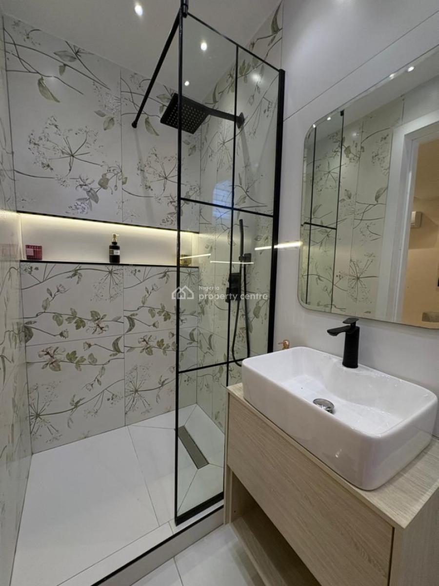 Stylish 2-bedroom Executive Apartment with Ps5 & Pool Access, Stylish 2-bedroom Executive Apartment with Ps5 & Pool Access, Lekki Phase 1, Lekki, Lagos, Flat / Apartment Short Let