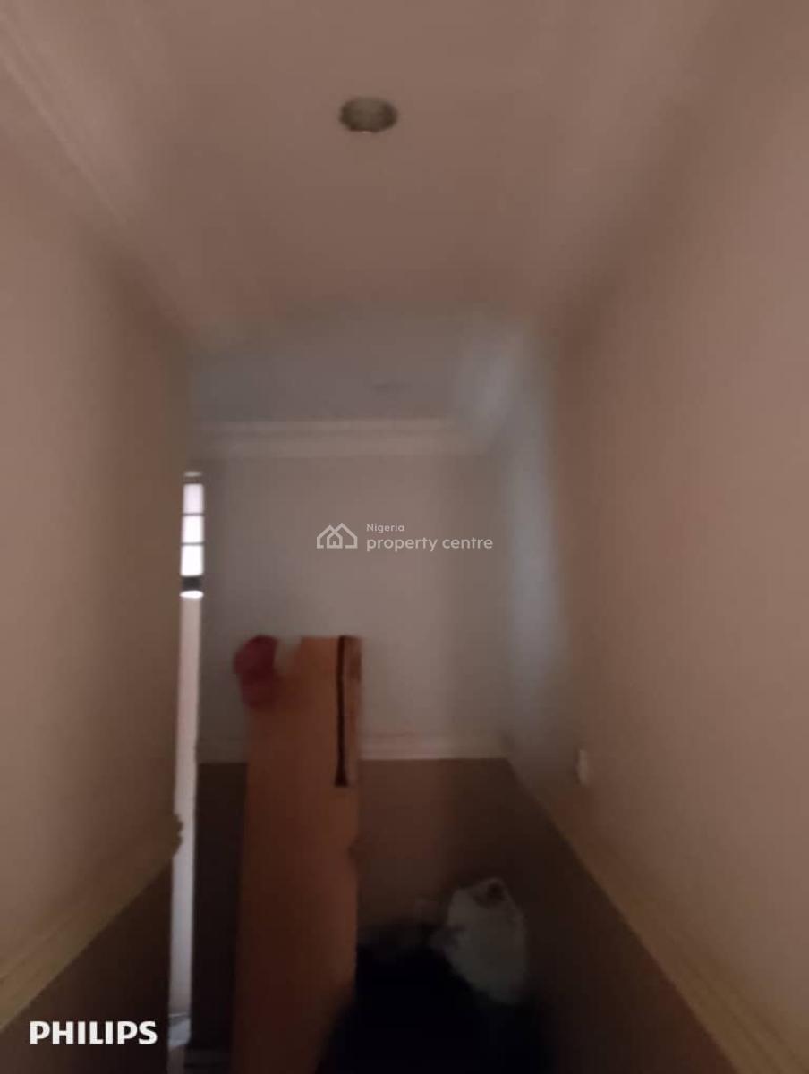Standard and Massive 3 Bedroom Apartment, Garki, Abuja, House for Sale