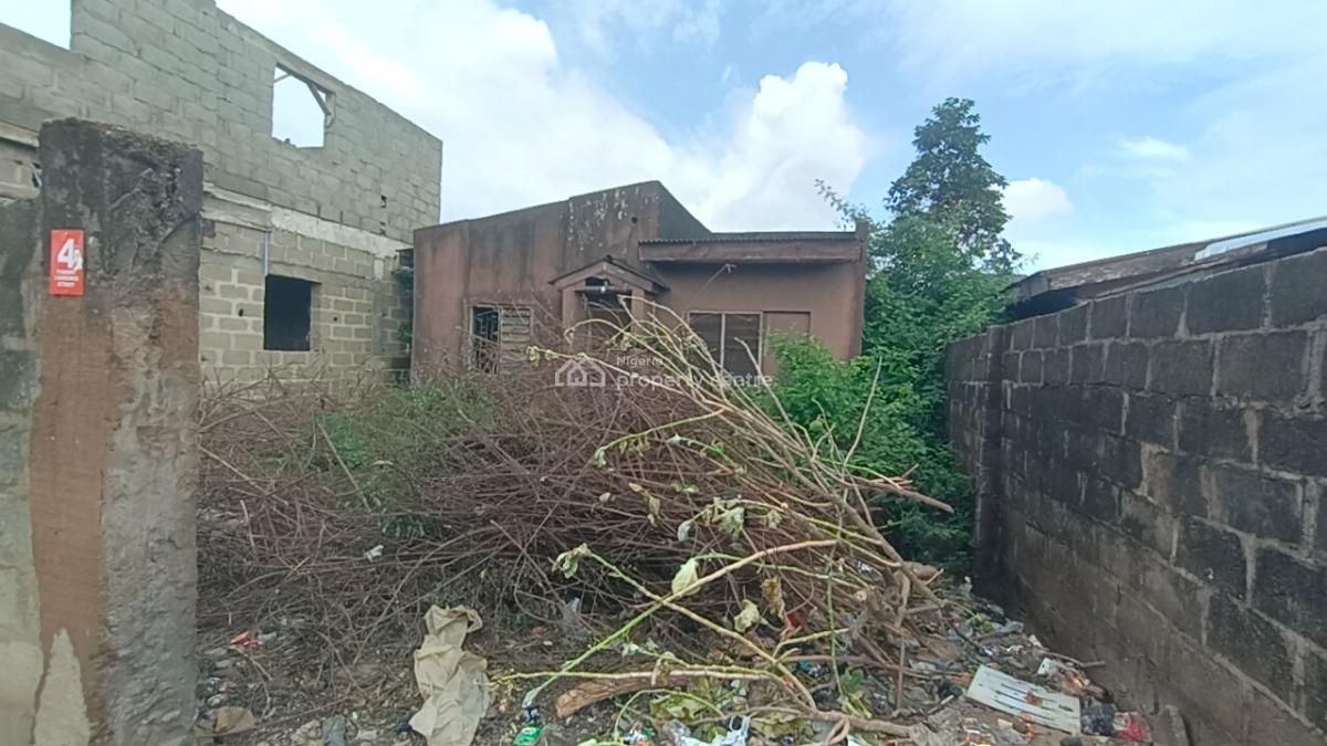 Completed Bungalow on Half Plot of Land, Gbadi Bus-stop Agric Ikorodu, Agric, Ikorodu, Lagos, Detached Bungalow for Sale