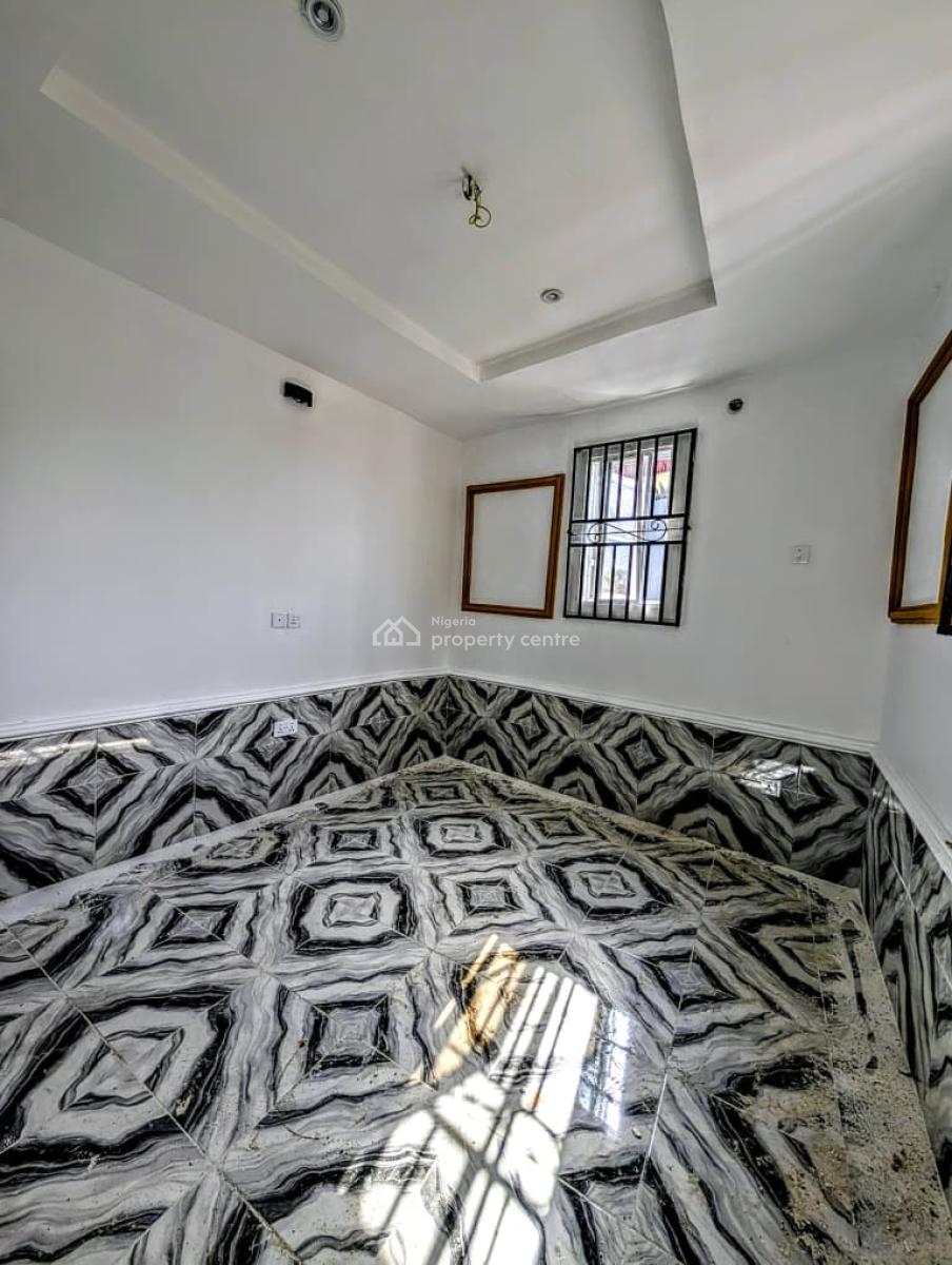 a Clean Selfcontained Apartment, Ekpri Nsukara, Uyo, Akwa Ibom, House for Rent
