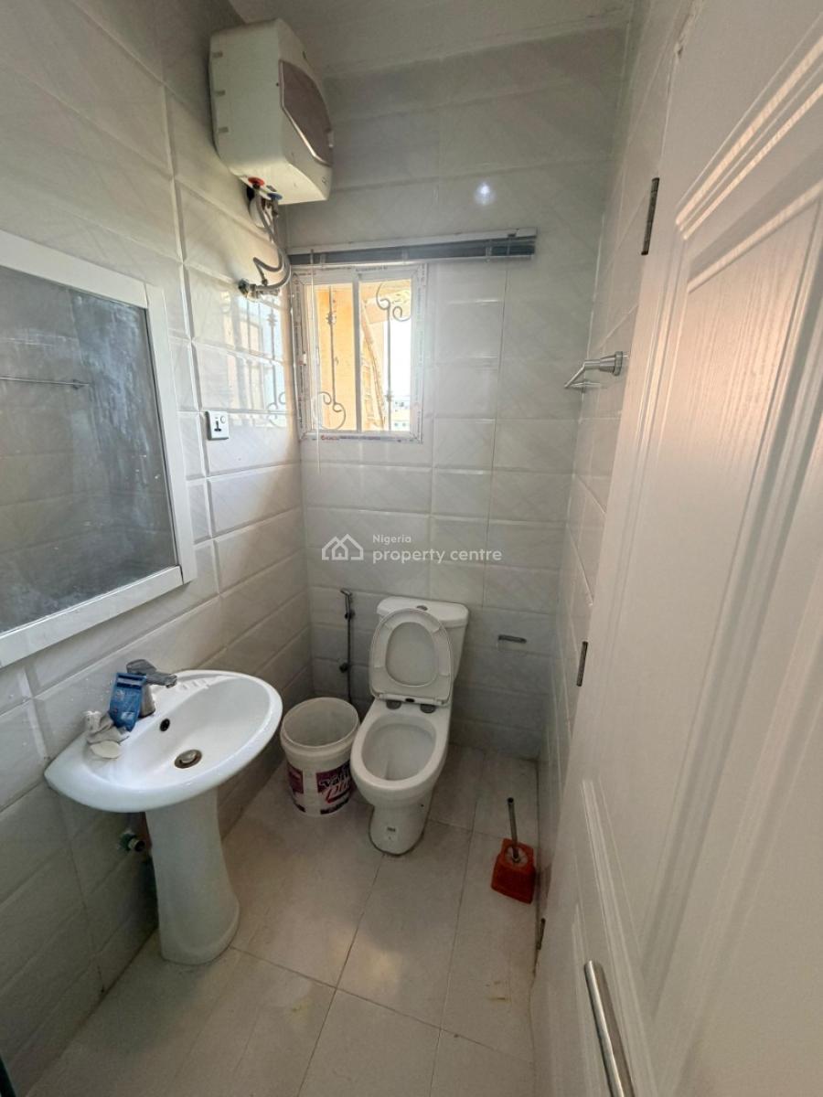 Well Maintained Single Room in a 2 Bedroom Shared Apartment in Ikate, Horizon Estate, Ikate Elegushi, Lekki, Lagos, Flat / Apartment for Rent