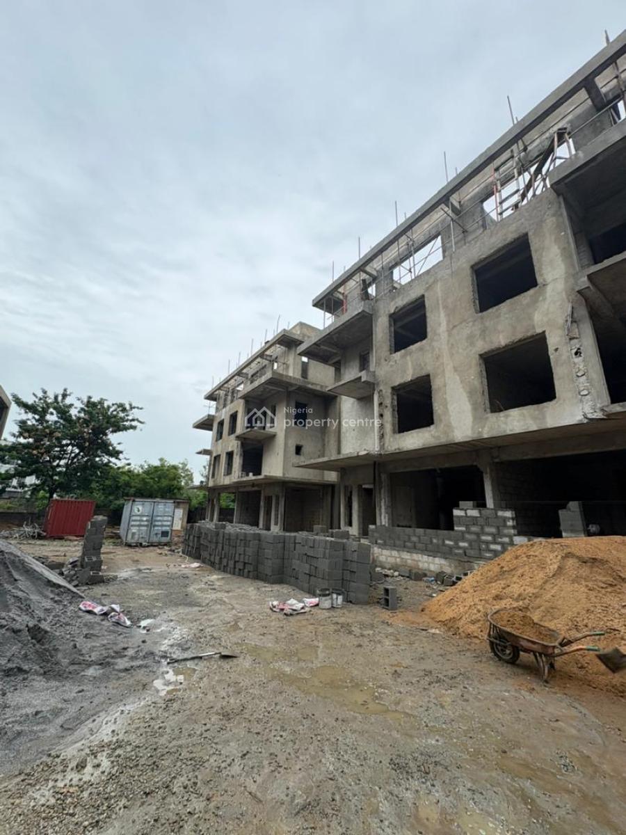 6 Bedroom Semi-detached Duplex with Bq, Jabi, Abuja, Semi-detached Duplex for Sale