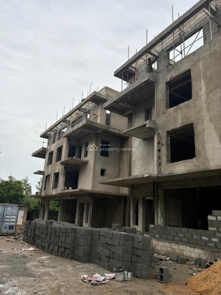 6 Bedroom Semi-detached Duplex with Bq, Jabi, Abuja, Semi-detached Duplex for Sale