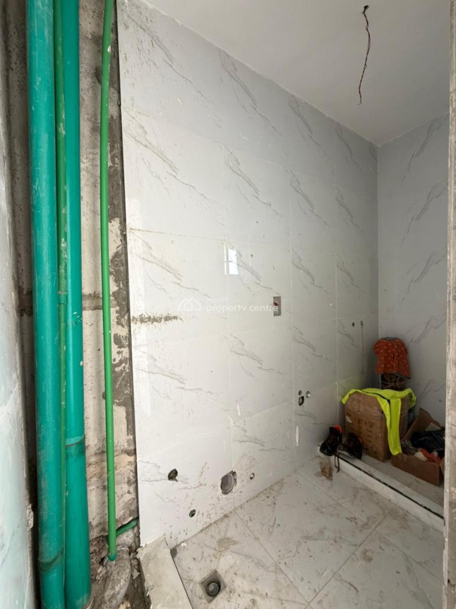 Luxury 2 Bedroom Apartment, Lekki Phase 1, Lekki, Lagos, Flat / Apartment for Sale