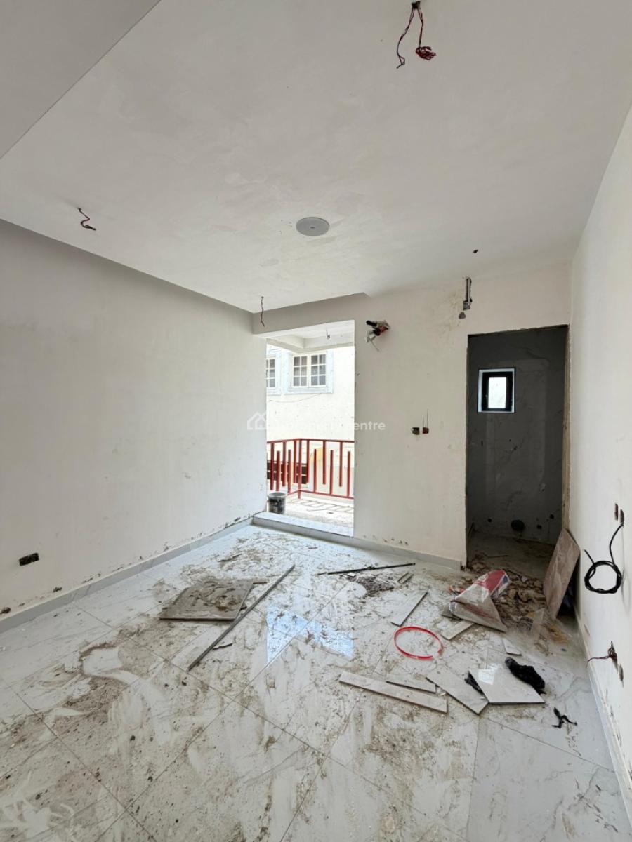 Luxury 2 Bedroom Apartment, Lekki Phase 1, Lekki, Lagos, Flat / Apartment for Sale