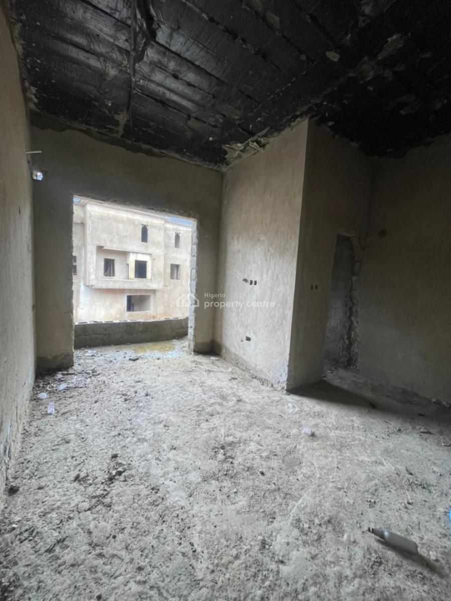 2 Bedroom Apartment, Apo Resettlement, Apo, Abuja, Block of Flats for Sale