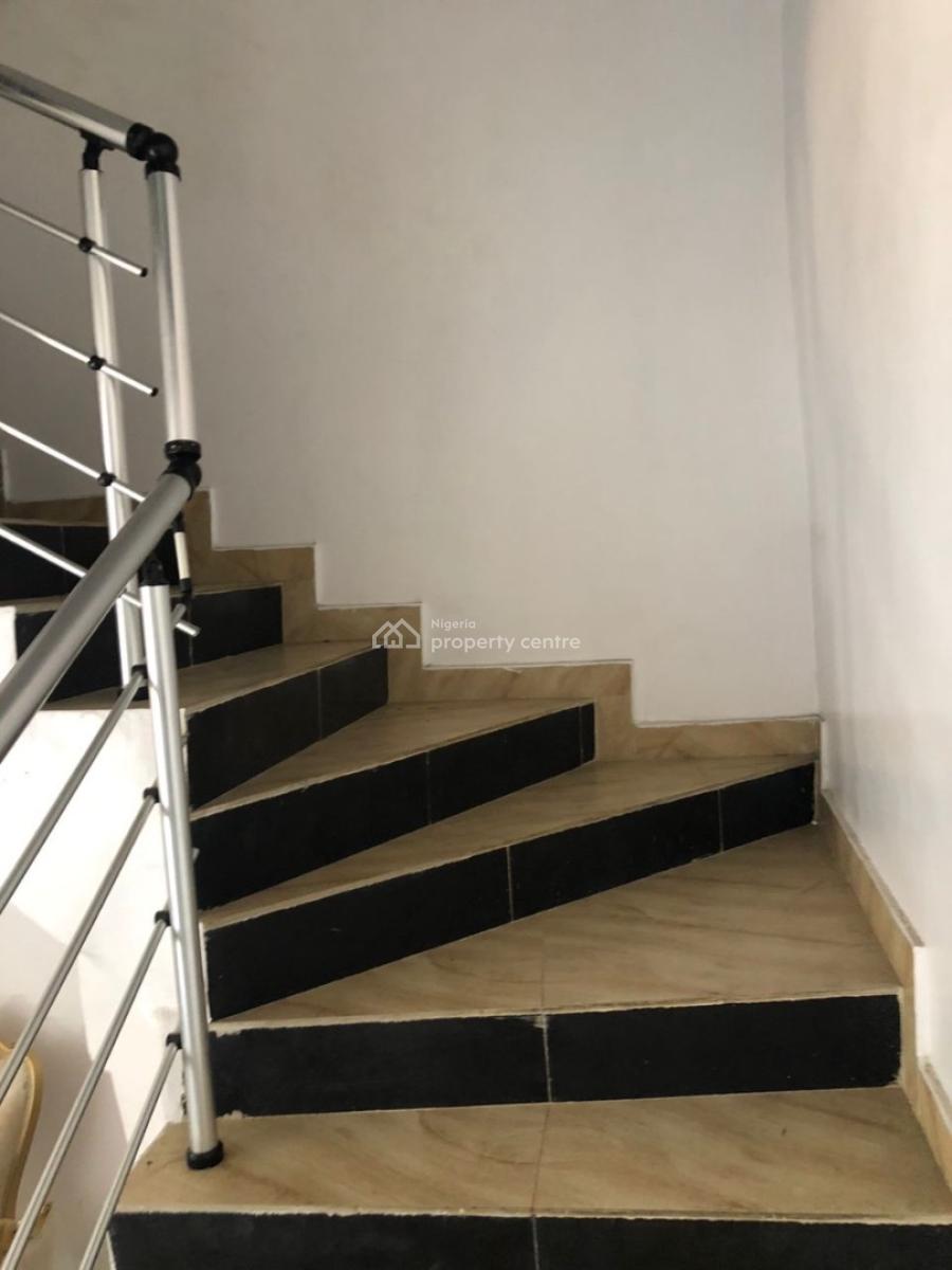 Clean 4bedroom Duplex with Bq, Westen Estate Lekki County Home Ikota, Ikota, Lekki, Lagos, Semi-detached Duplex for Sale